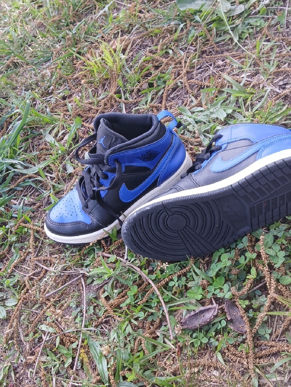 Kids High-Top Basketball Sneakers in Black and Royal Blue